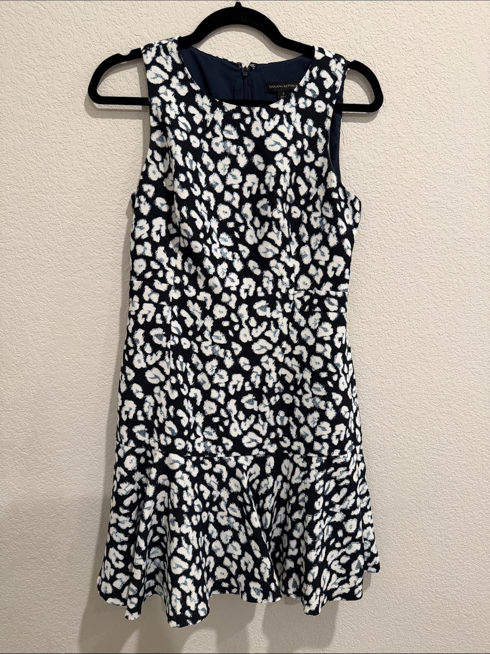 Banana Republic Navy and White Abstract Print Dress